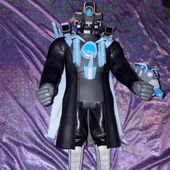 Skibidi Toilet Titan Mega Figs Cameraman Figure Toy